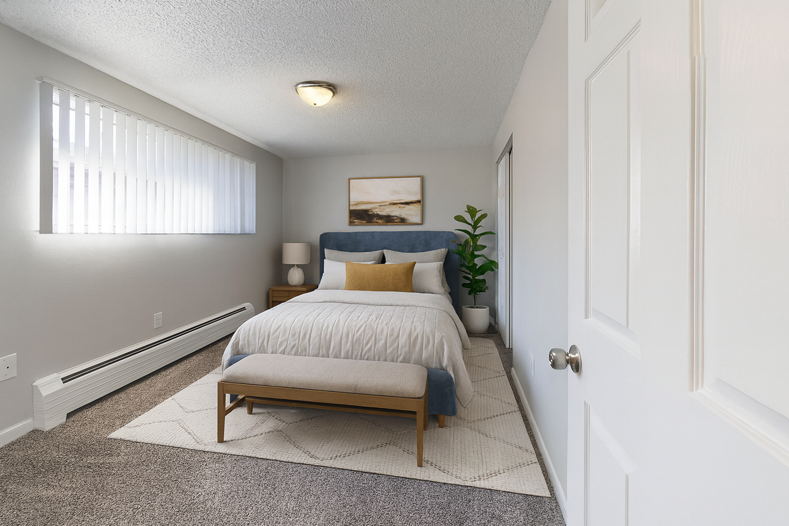 Aurora Apartment: 2524 Joliet St