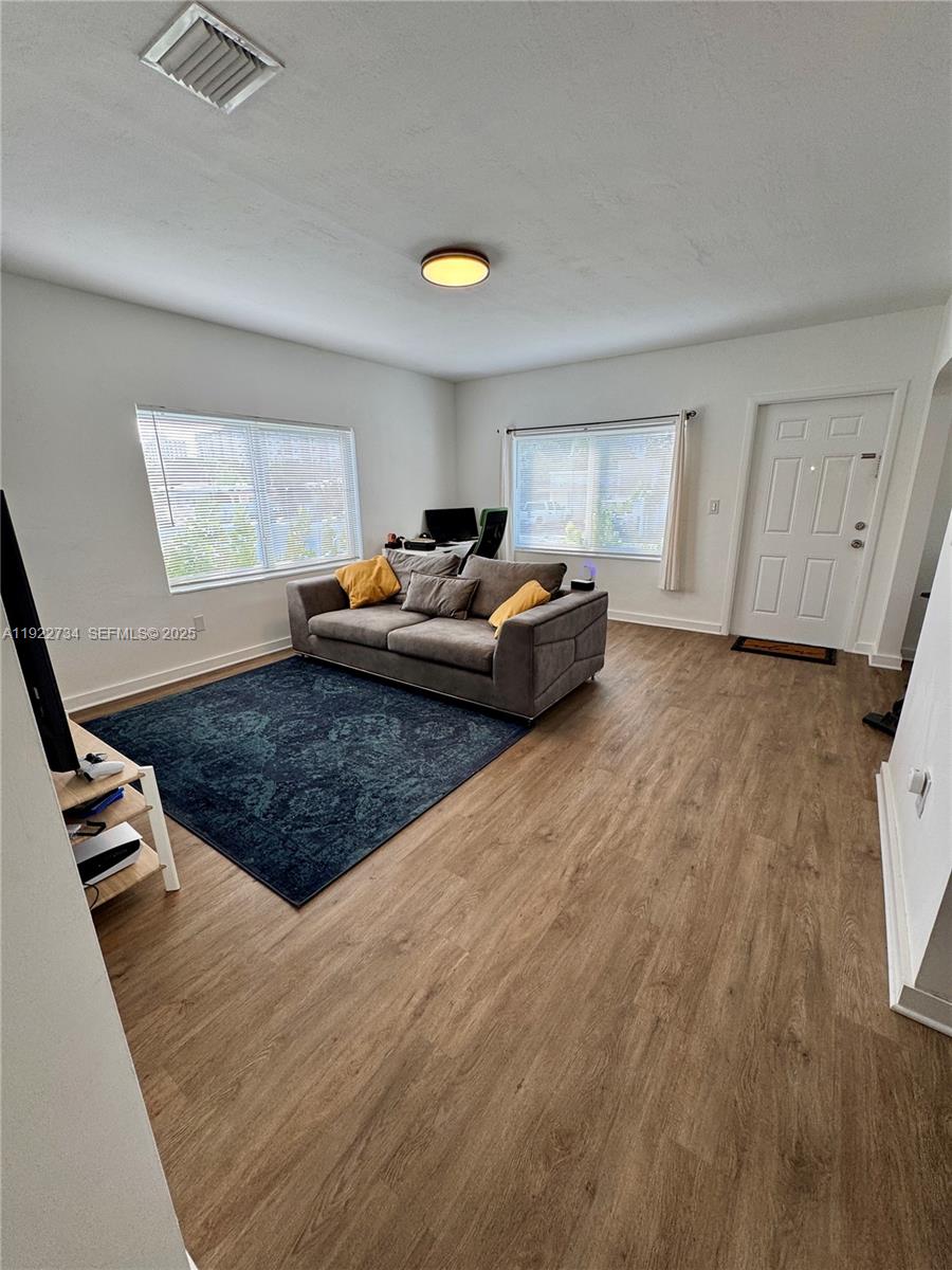 Miami Condo: 1215 Northeast 109th Street