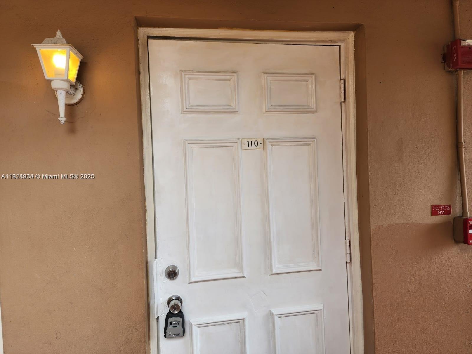 Pompano Beach Condo: 241 Southeast 9th Avenue