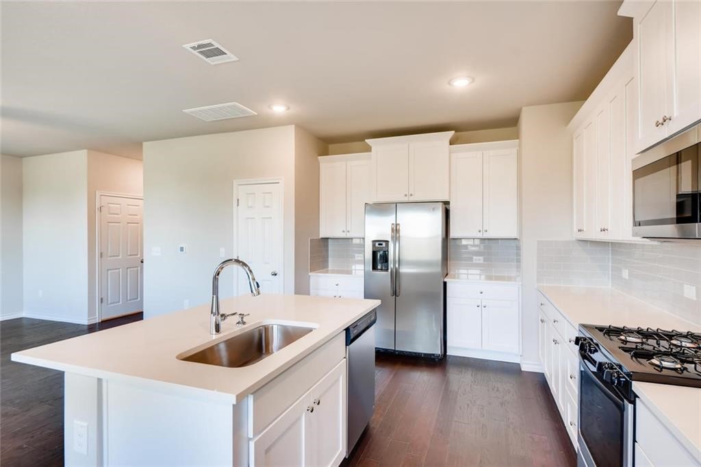 Manor Condo: 11925 Caithness Way