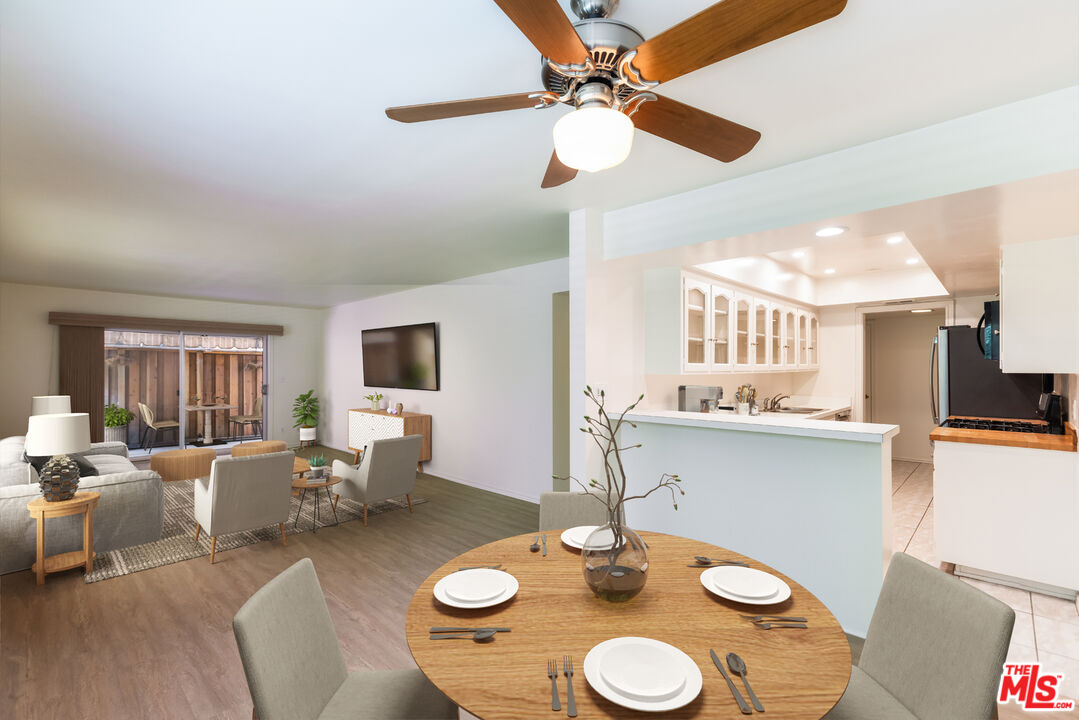 Los Angeles Condo: 6732 Hillpark Drive