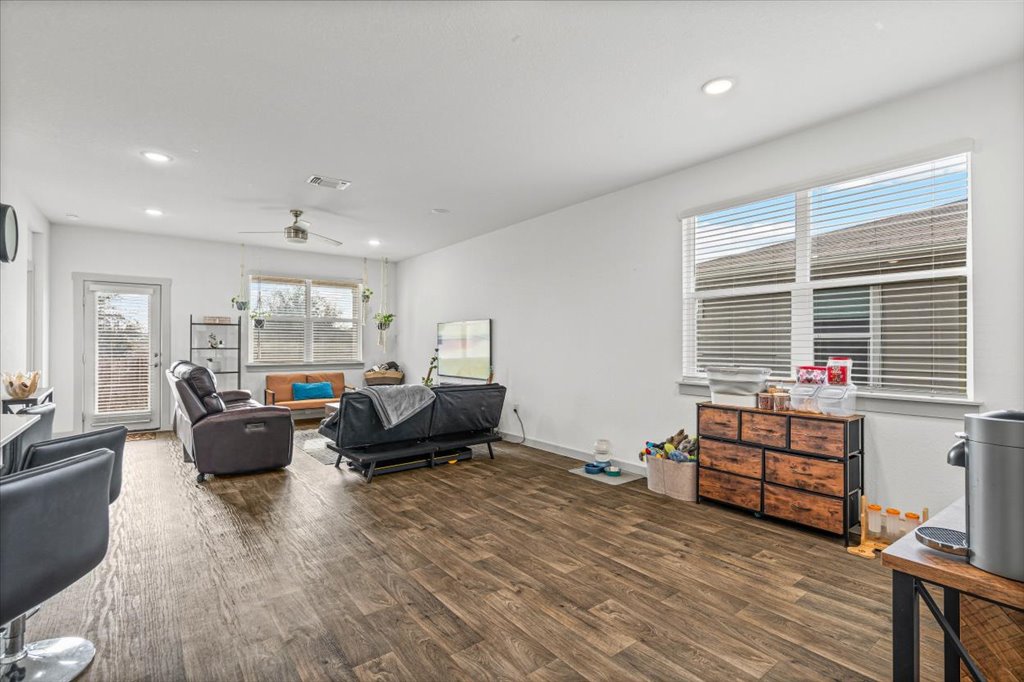 Pflugerville Condo: 3001 Egan Drive