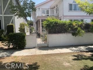 Burbank Condo: 428 North Hollywood Way