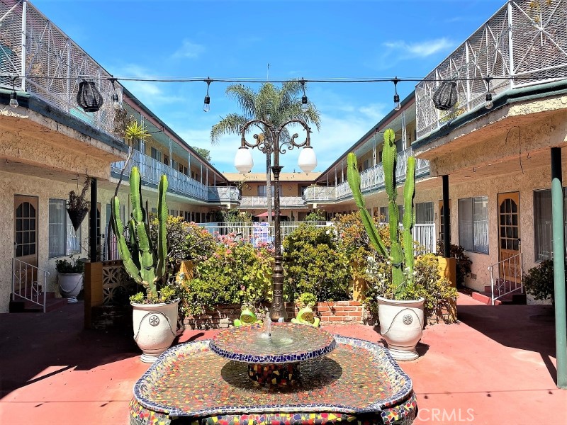 Costa Mesa Condo: 2115 Placentia Avenue