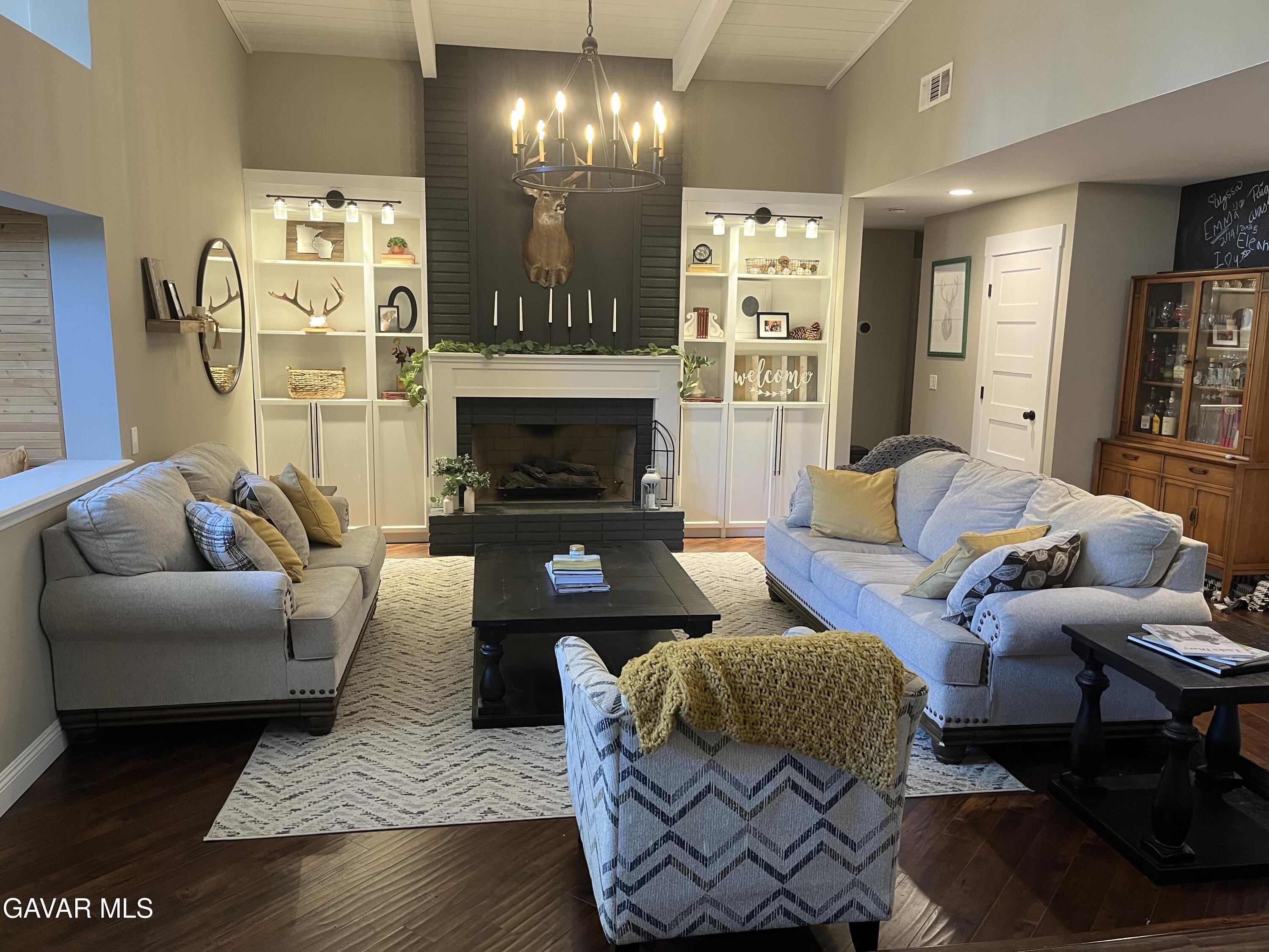 Lancaster Condo: 44107 Galion Avenue