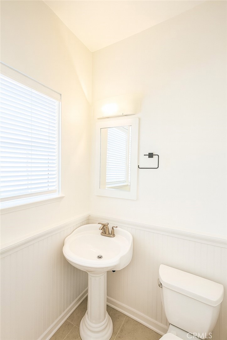 Long Beach Condo: 1527 East 3rd Street