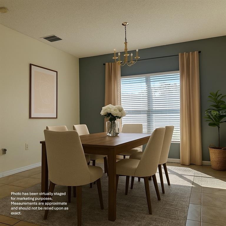 Kissimmee Condo: 402 Greenwich Court