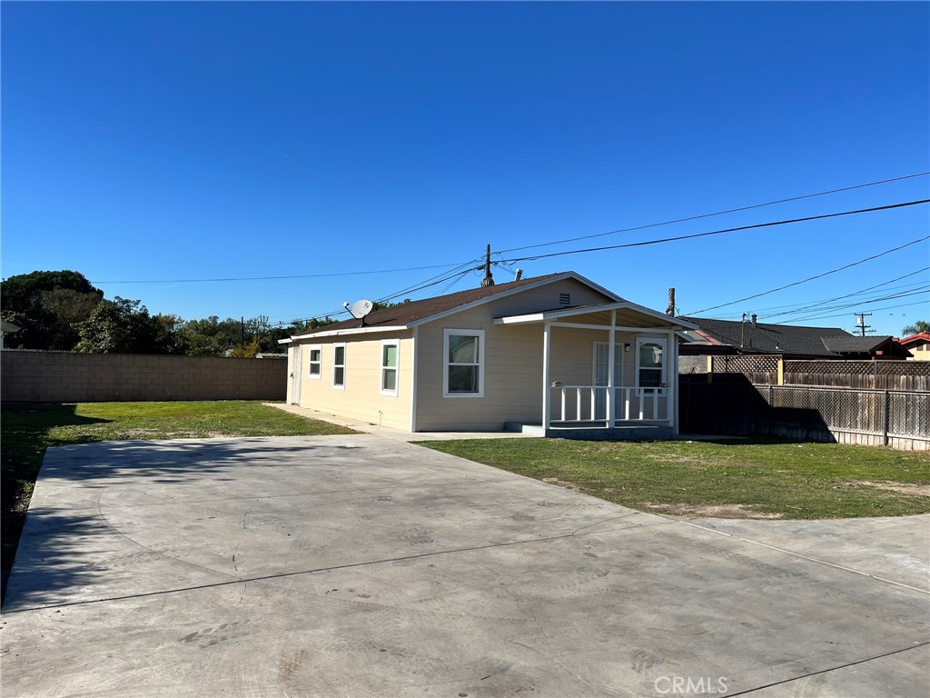 Buena Park Condo: 7581 Knott Avenue