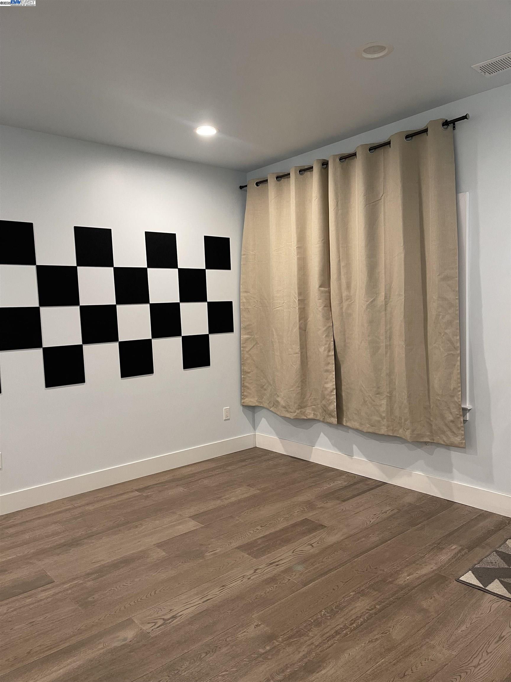 Berkeley Condo: 1251 Burnett Street