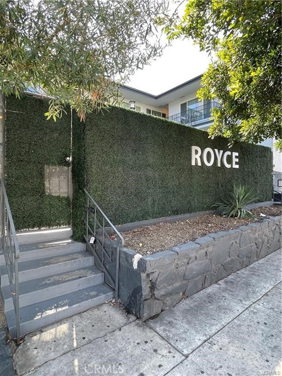 Los Angeles Condo: 702 South St Andrews Place