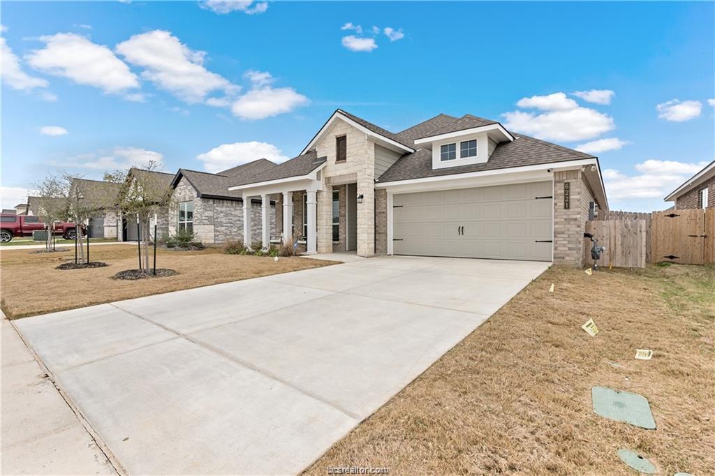 College Station Condo: 6221 Southern Cross Drive