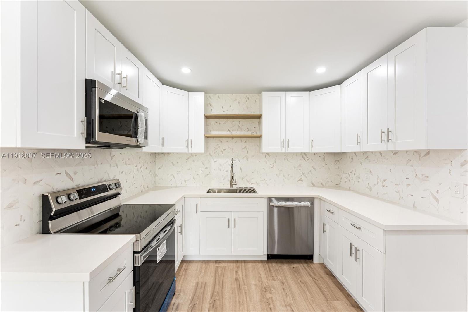 Sunrise Condo: 9720 Northwest 24th Place