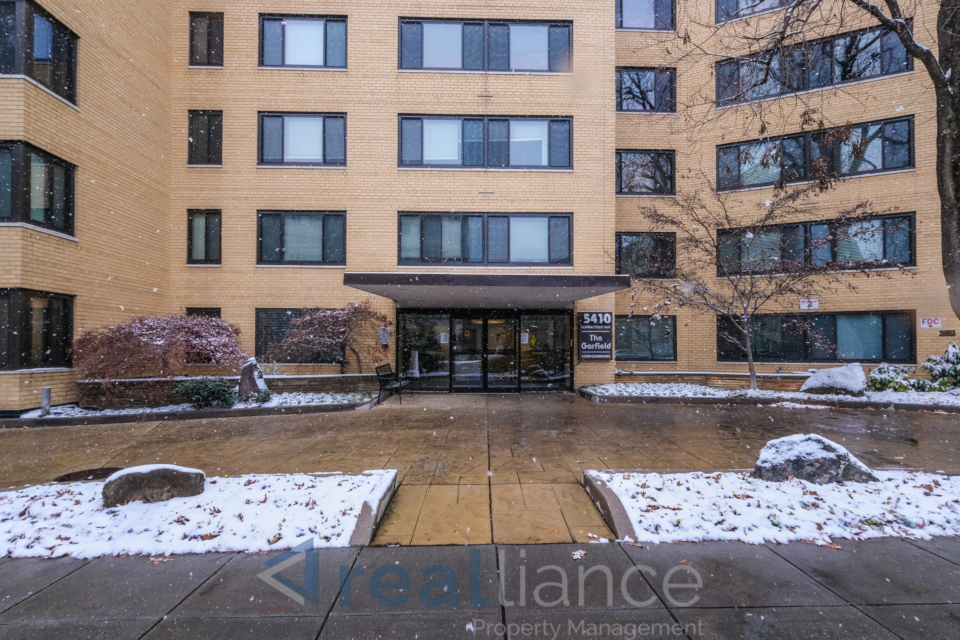 Washington Condo: 5410 Connecticut Ave NW