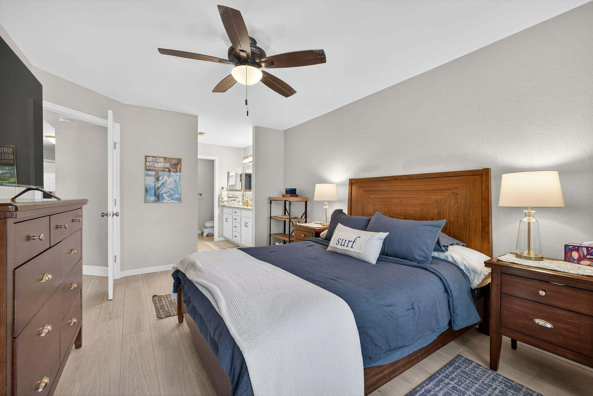 Greenacres Condo: 406 Harbour Pointe Way