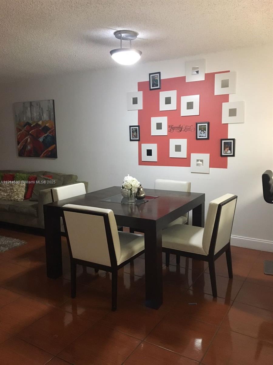 Doral Condo: 8160 Geneva Court