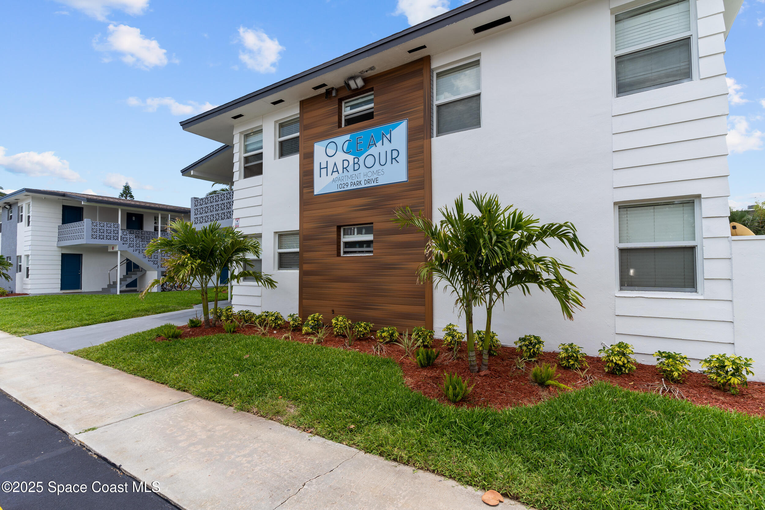 Indian Harbour Beach Condo: 1029 Park Drive