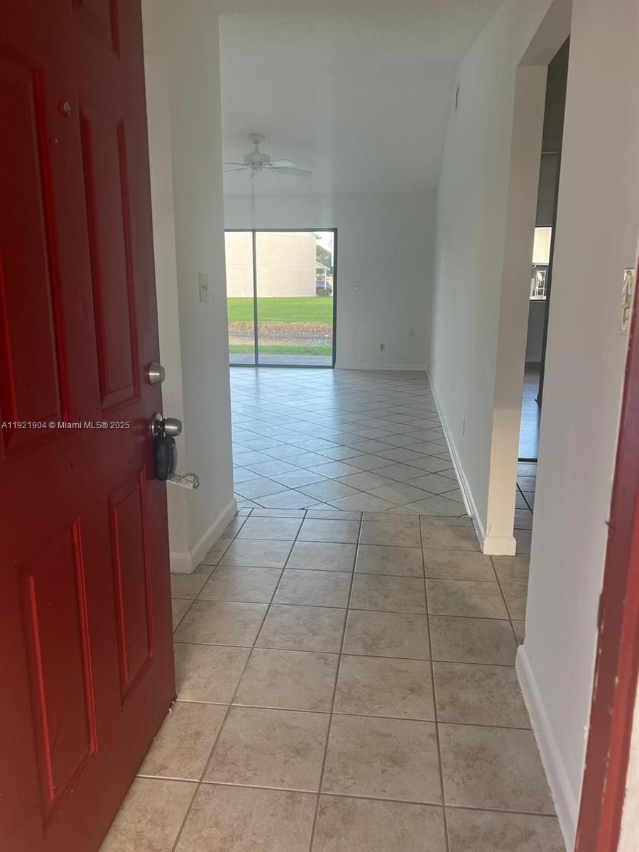 Greenacres Condo: 6408 Dockside Circle