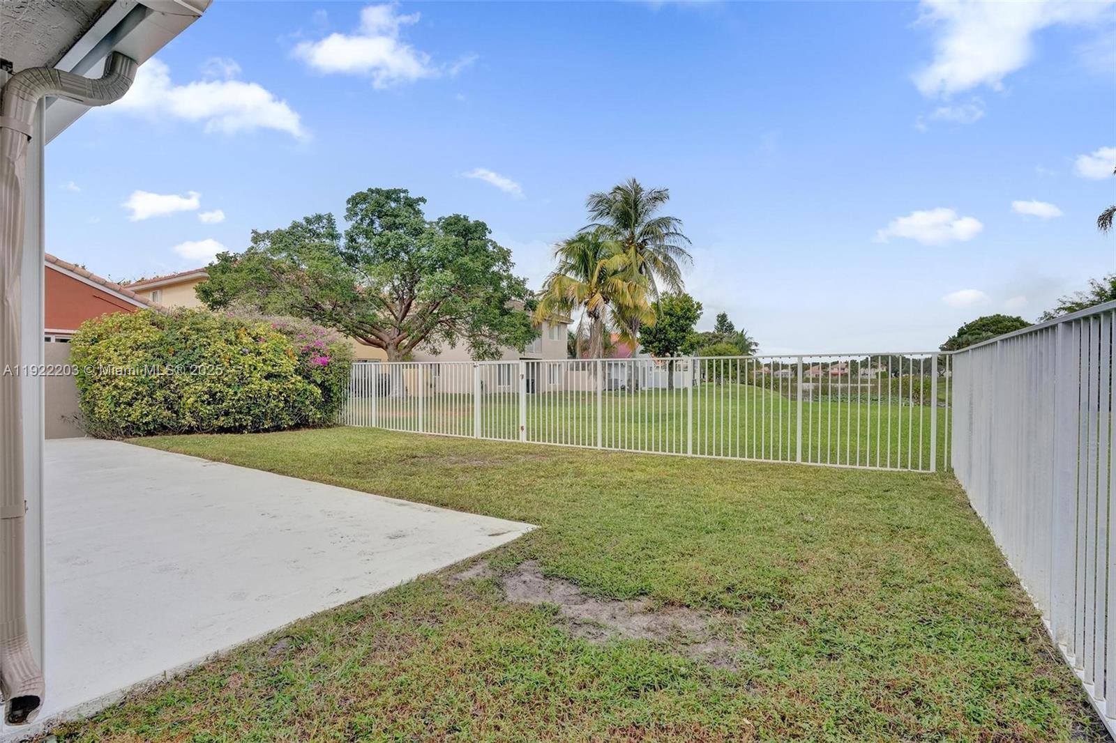 Lake Worth Condo: 6305 Willoughby Circle