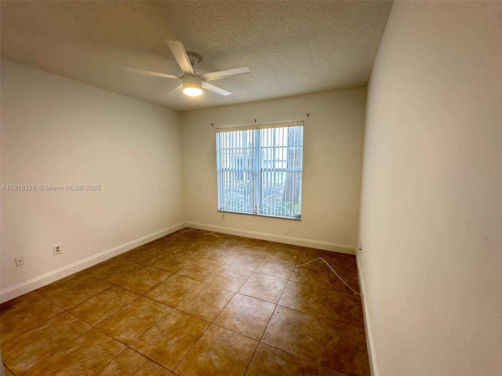 Coral Springs Condo: 6020 West Sample Road