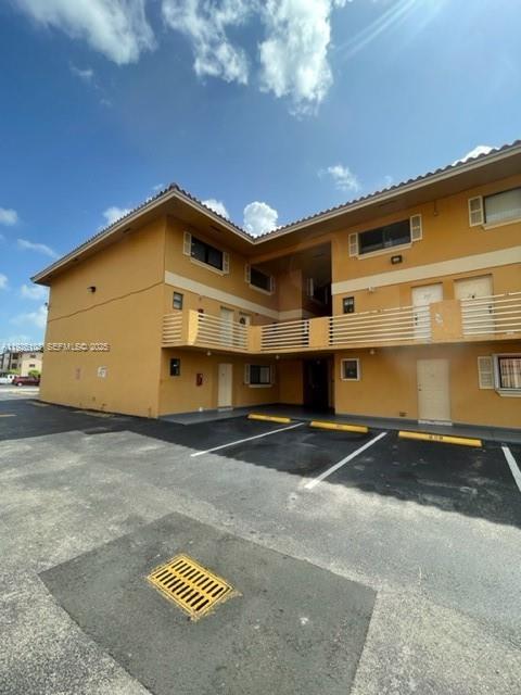 Hialeah Gardens Condo: 180 Royal Palm Road