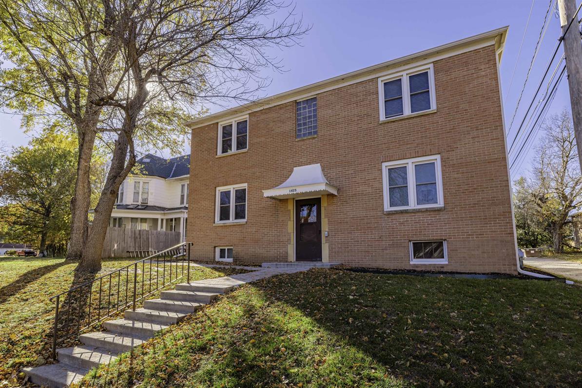 Lincoln Condo: 1425 S 11th ST