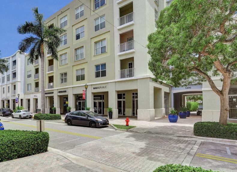 Jupiter Condo: 1203 Town Center Drive