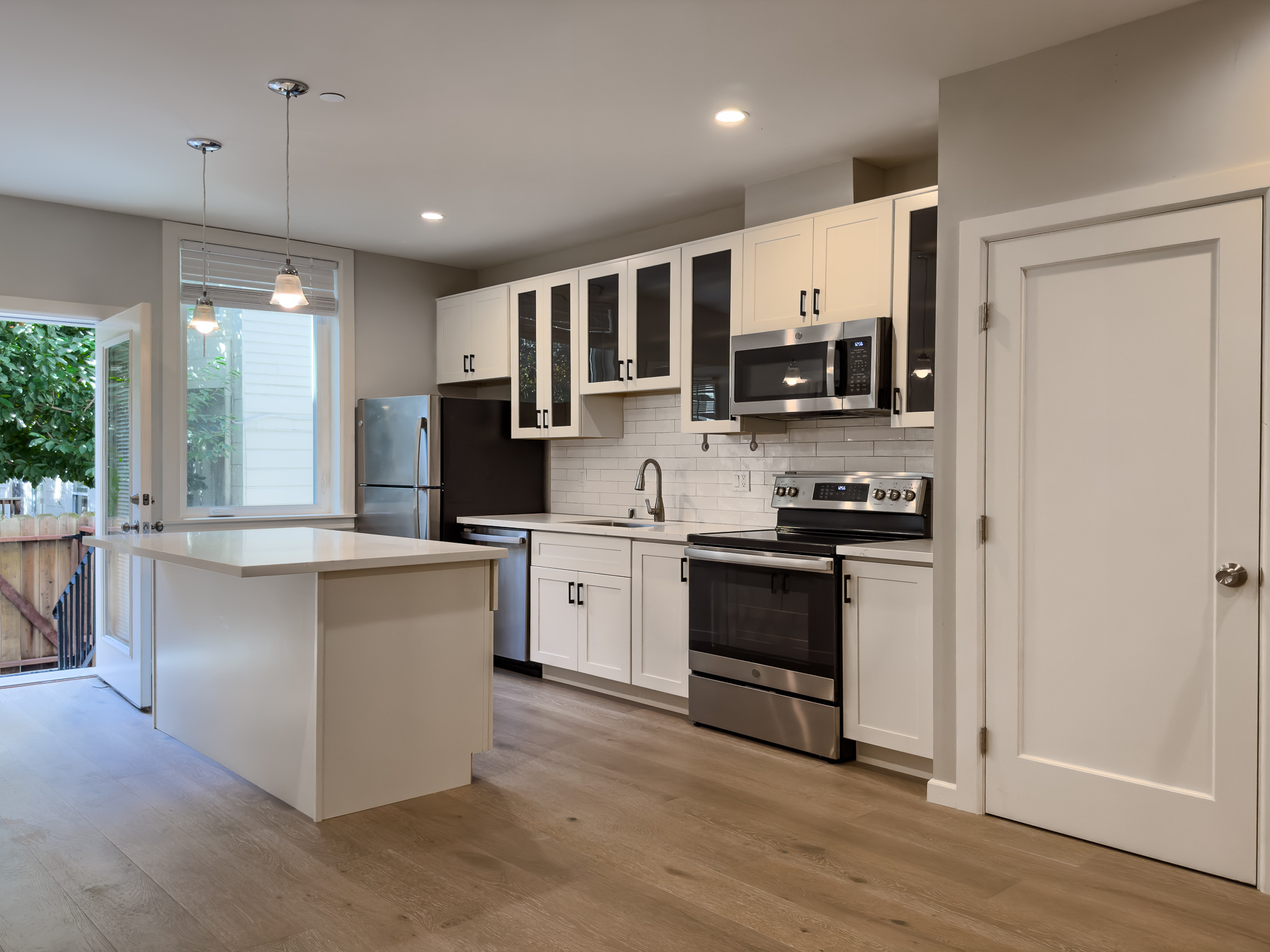 San Francisco Condo: 651 Scott St