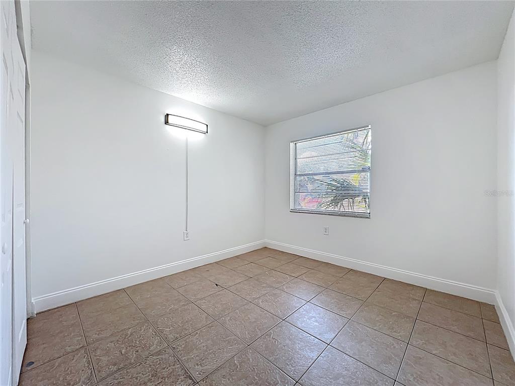 Orlando Condo: 2569 North Alafaya Trail