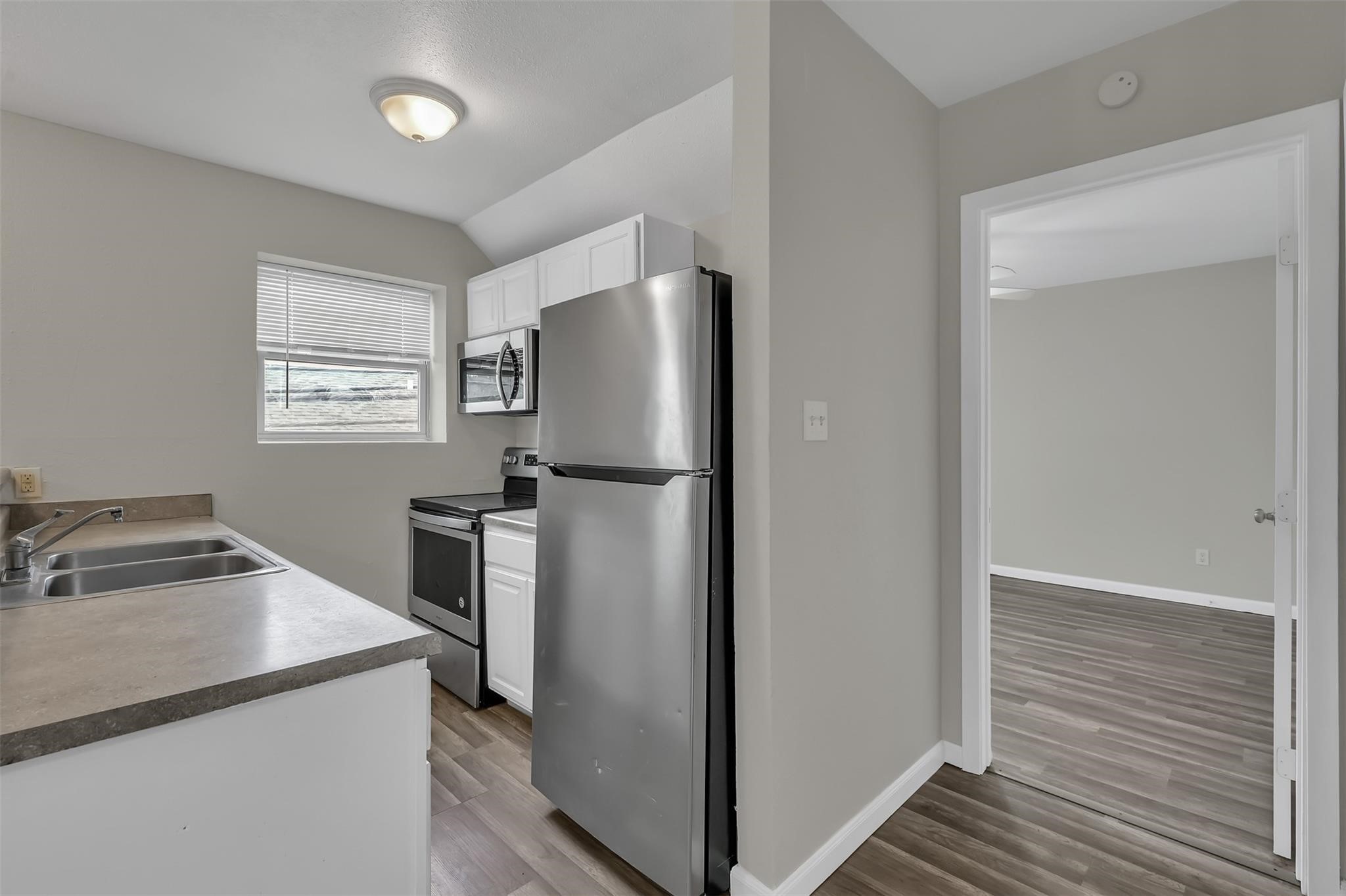 Conroe Condo: 1910 Willowbend Street