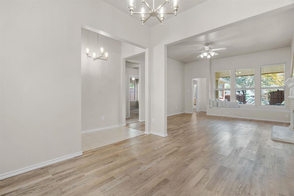 Denton Condo: 6005 Parkplace Drive