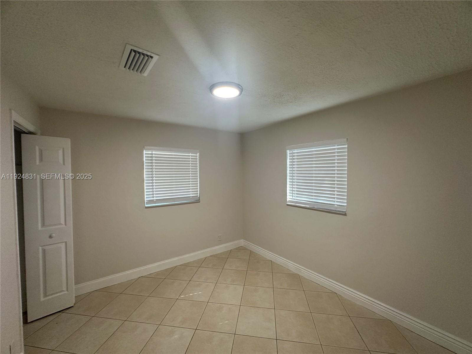 Pompano Beach Condo: 1264 Northeast 25th Court