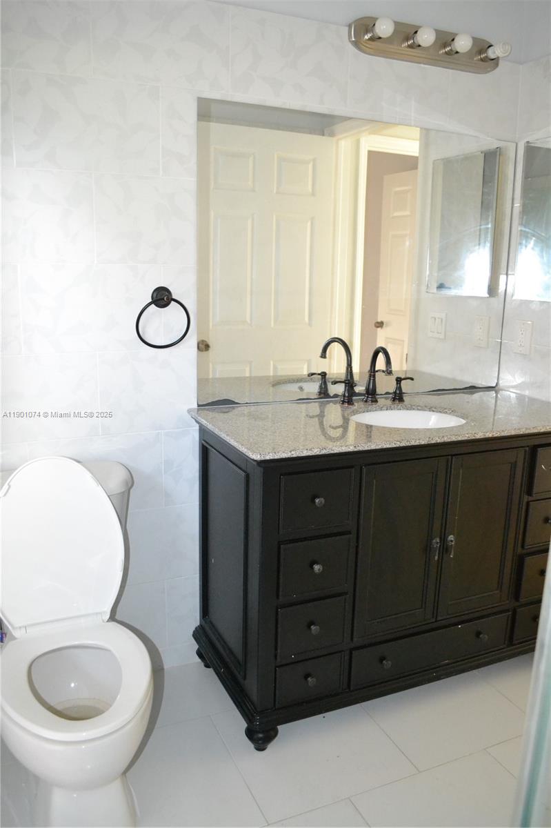 Cutler Bay Condo: 22418 Southwest 94th Path