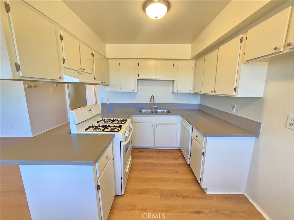 California City Condo: 8342 Columbine Avenue