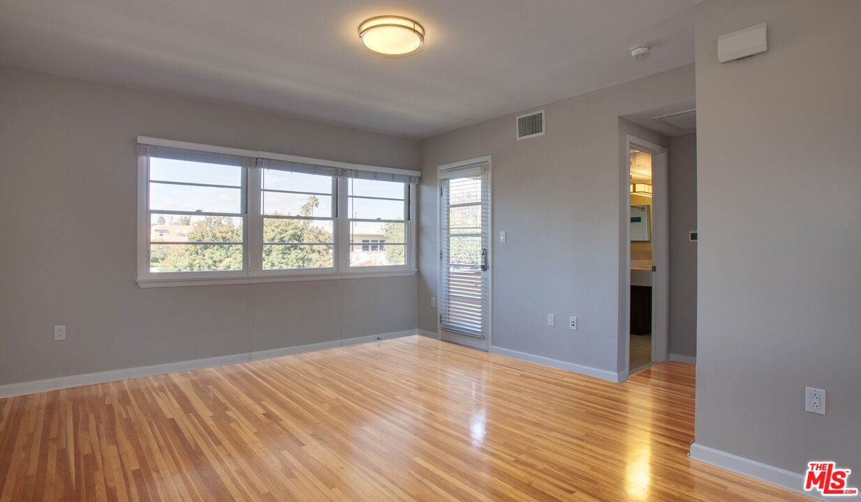 Venice Condo: 1613 Penmar Avenue