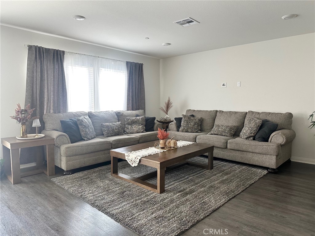 San Jacinto Condo: 247 Scarlet Oak Lane