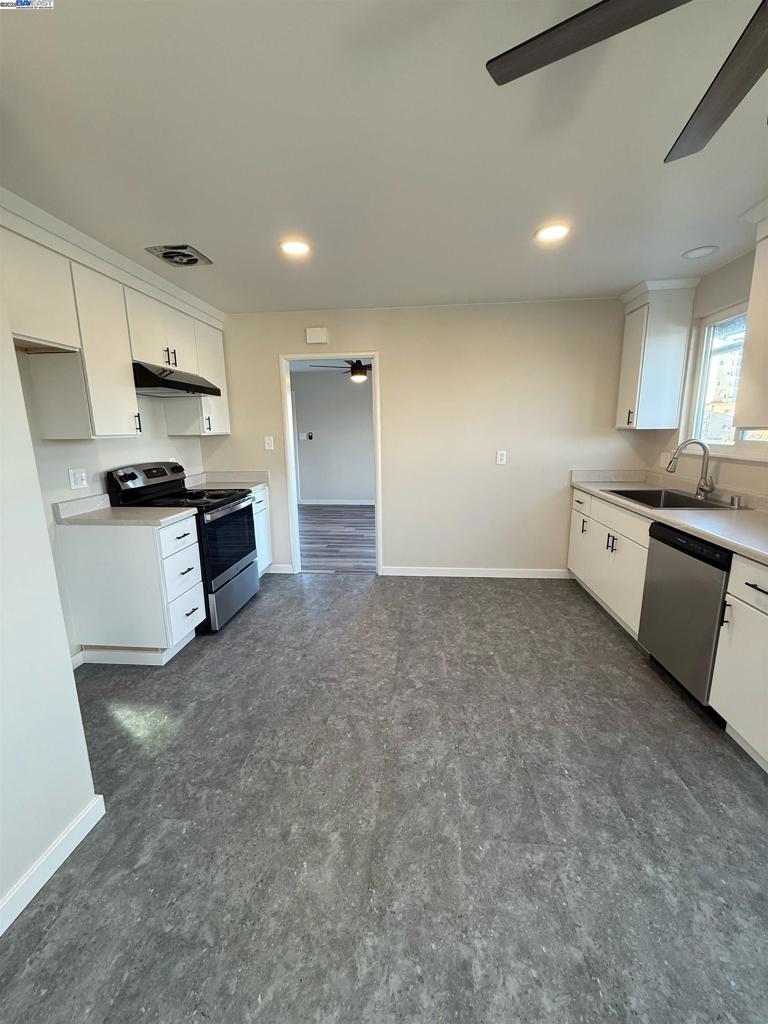 Castro Valley Condo: 20275 Stanton Avenue