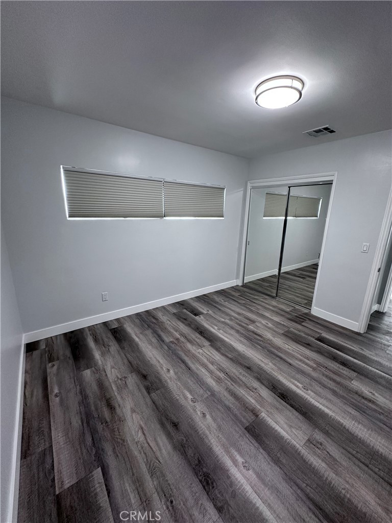 Mission Hills Condo: 14671 Clymer Street