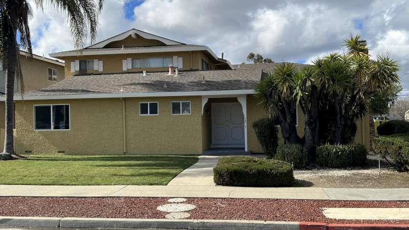San Jose Condo: 1281 Saratoga Avenue