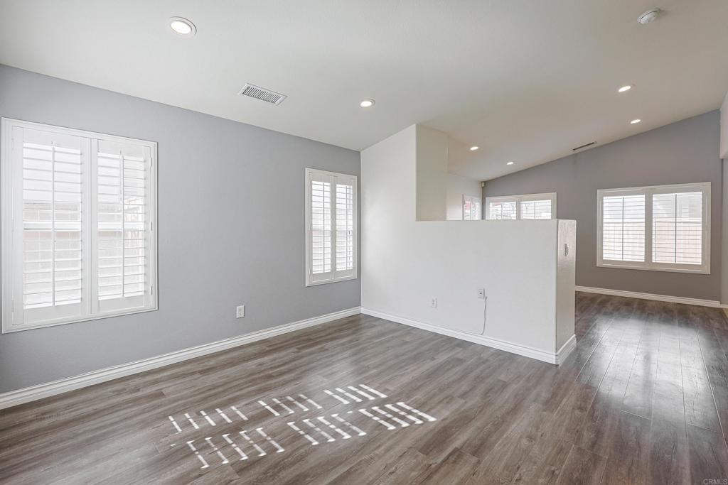 Chula Vista Condo: 2387 Peacock Valley Road