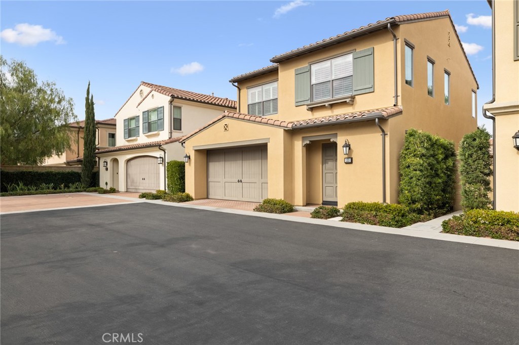 Irvine Condo: 133 Waterleaf