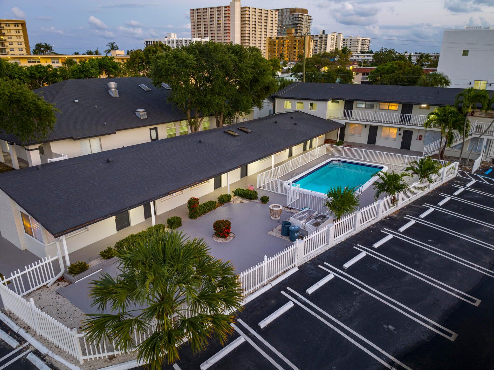 Pompano Beach Condo: 1020 North Riverside Drive