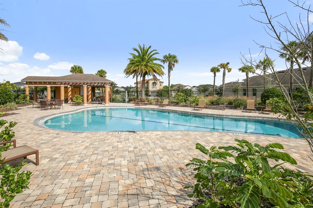 Lithia Condo: 11403 Thames Fare Way