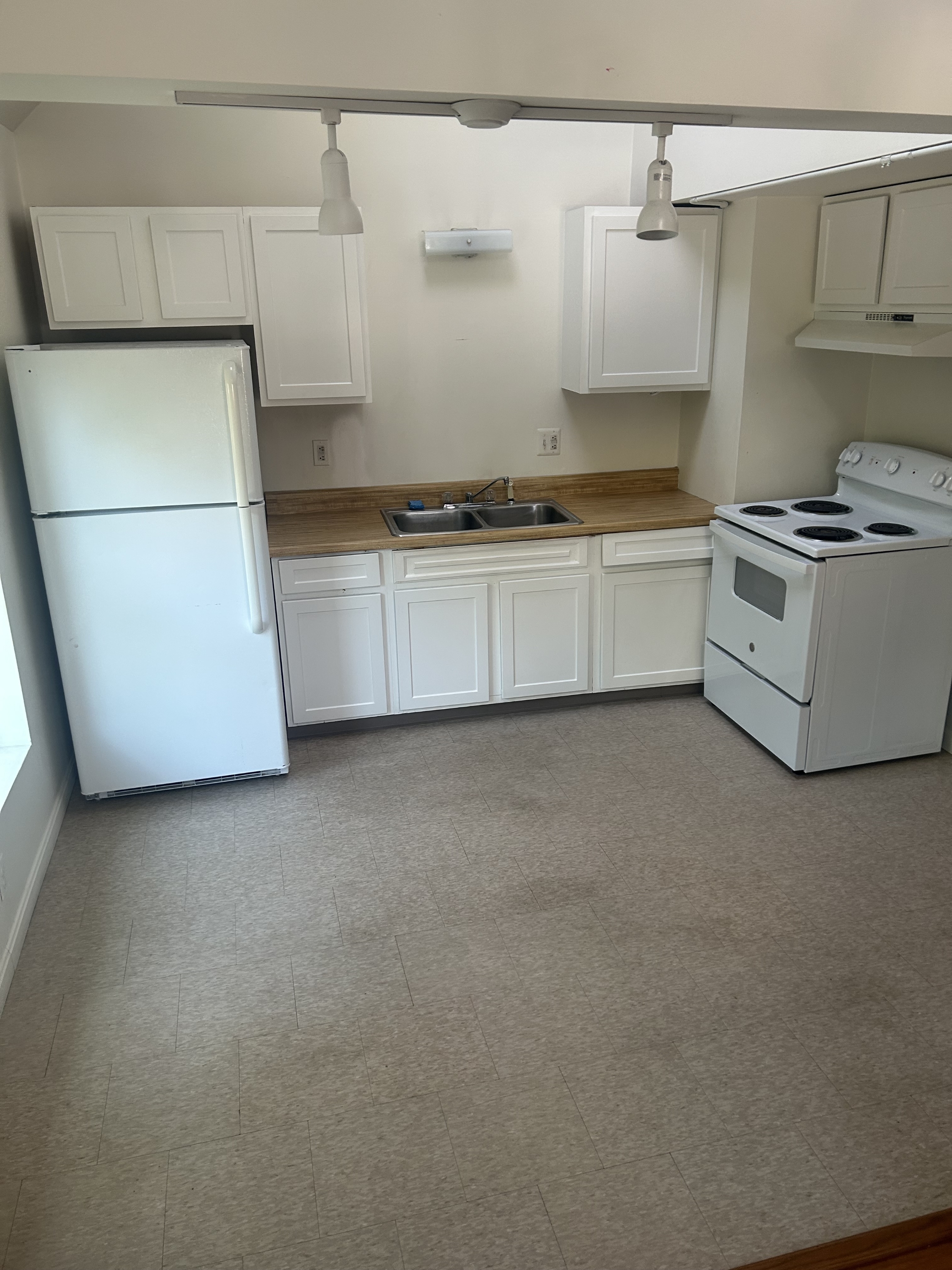 Waterville Condo: 10 Railroad Sq