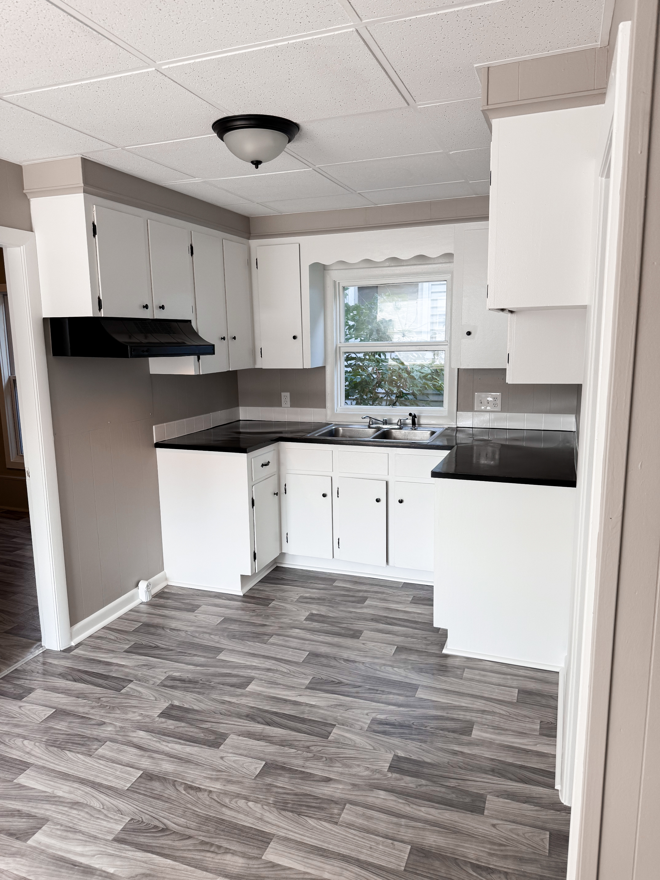 Waterville Apartment: 88 Elm St