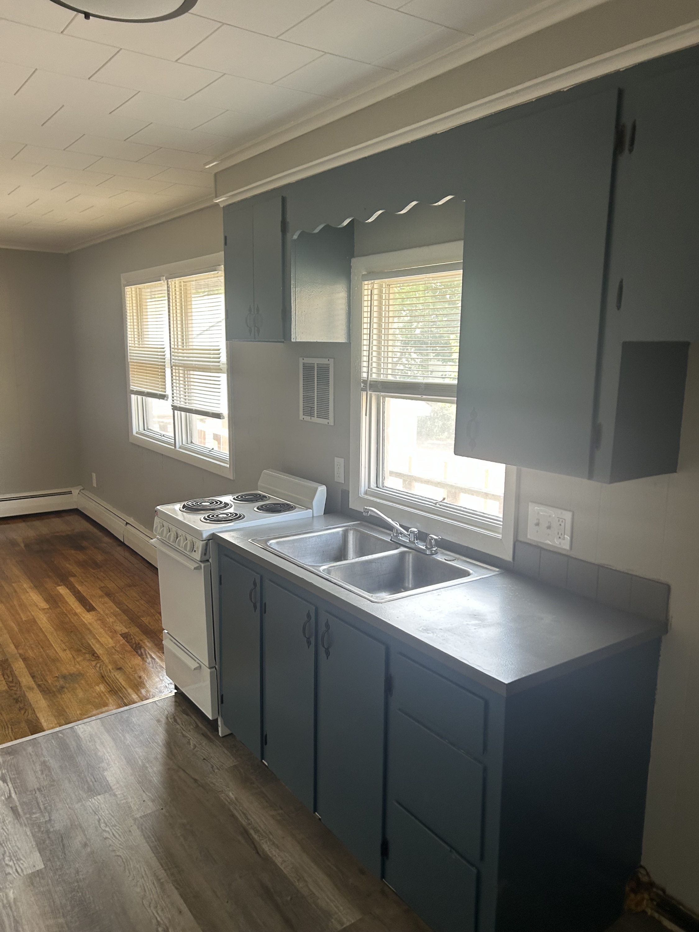 Waterville Apartment: 88 Elm St