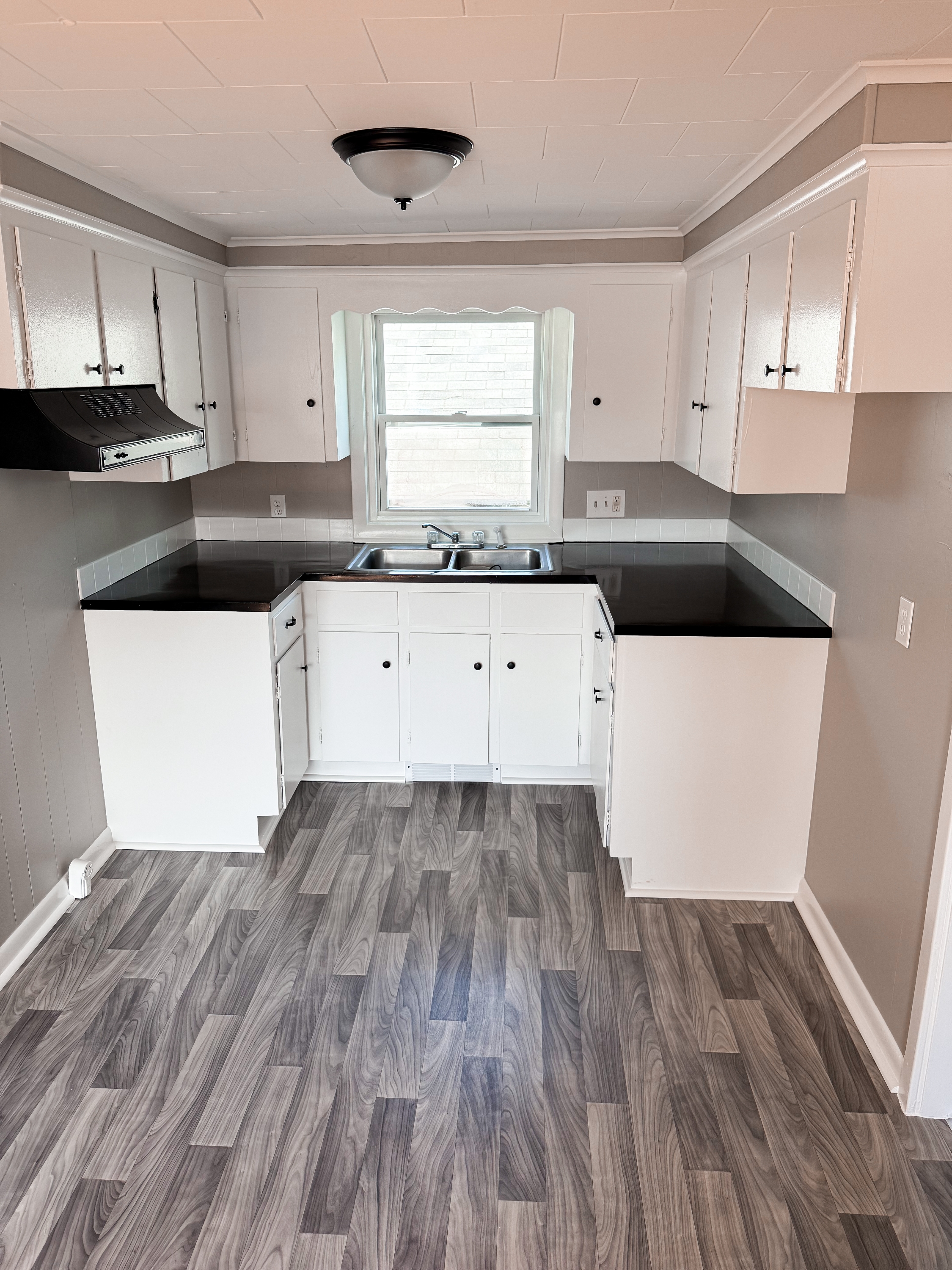 Waterville Apartment: 88 Elm St