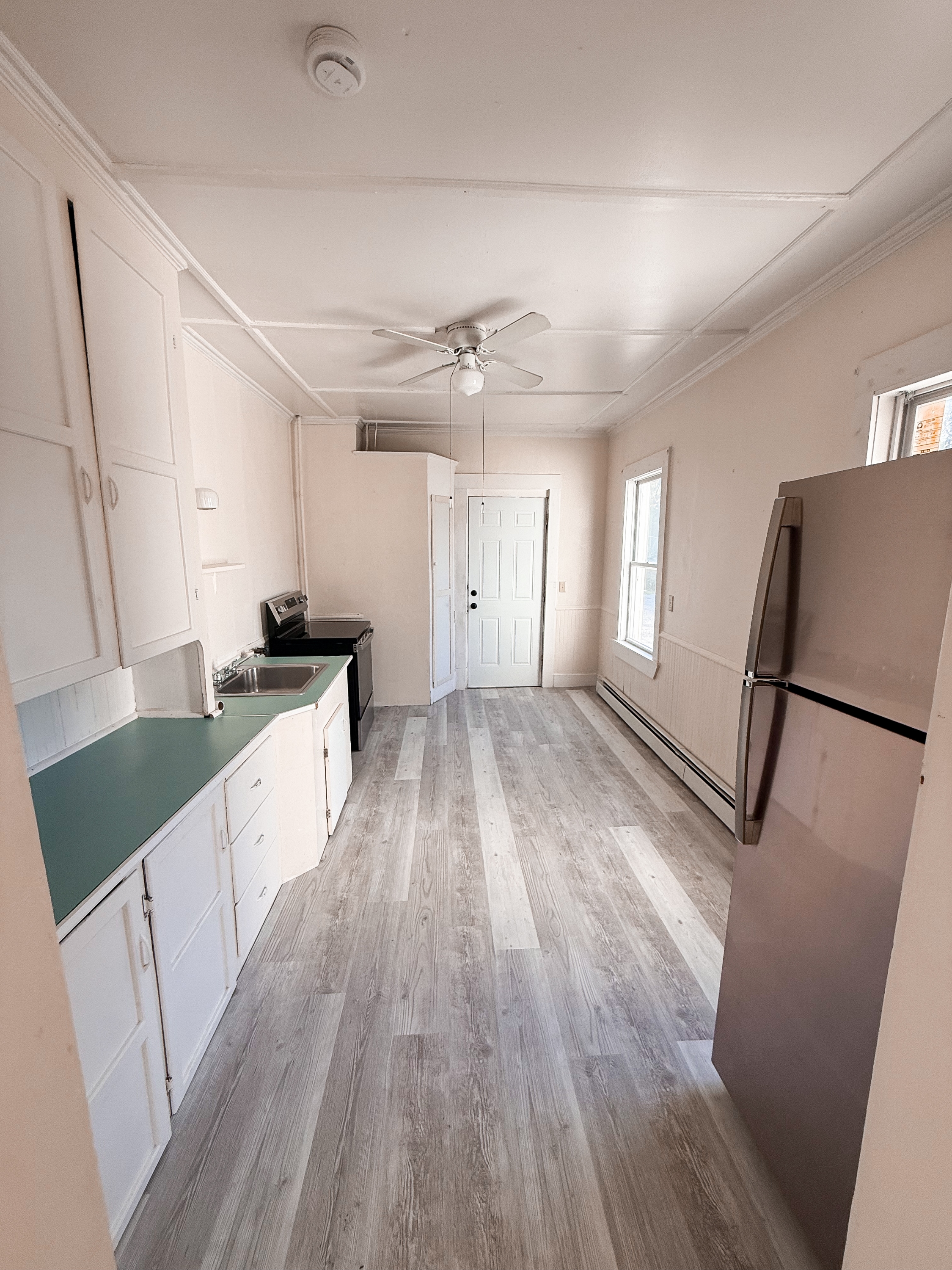 Waterville Apartment: 22 Gold St