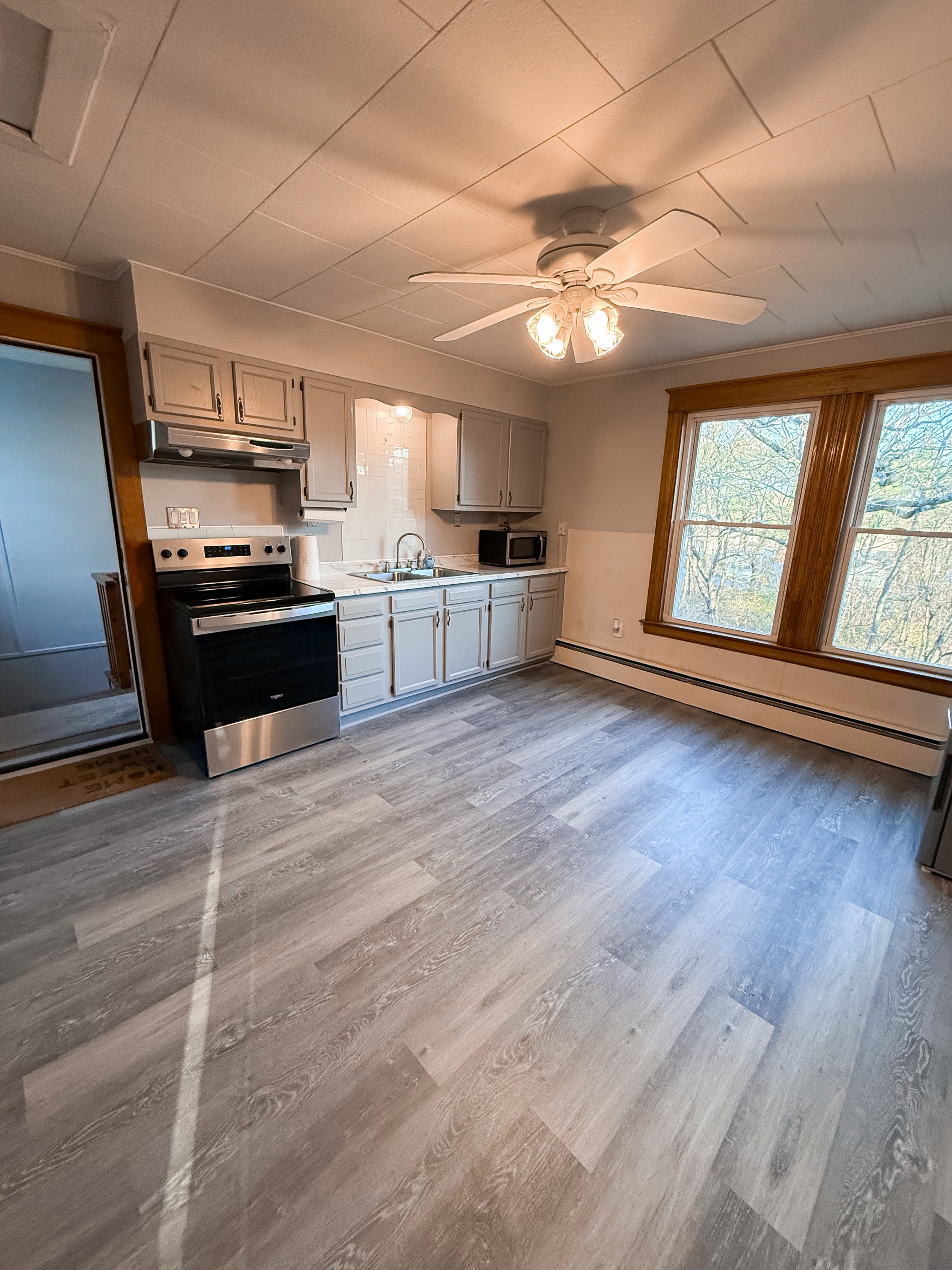 Lewiston Condo: 584 Pleasant St