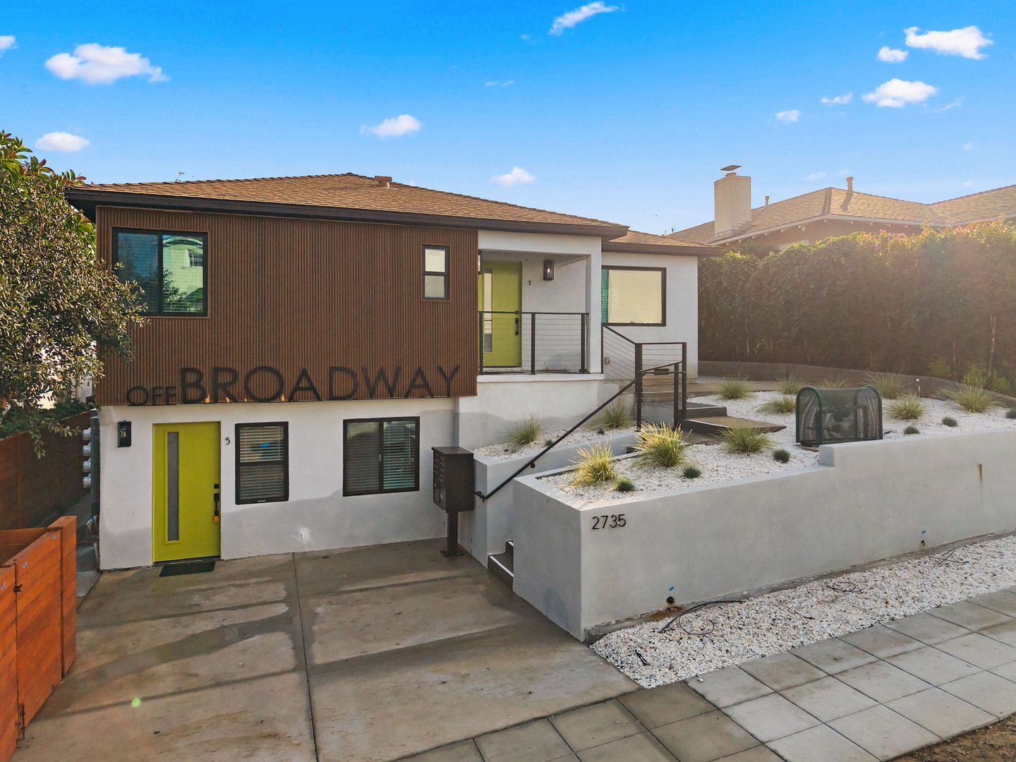 San Diego Condo: 2735 Broadway