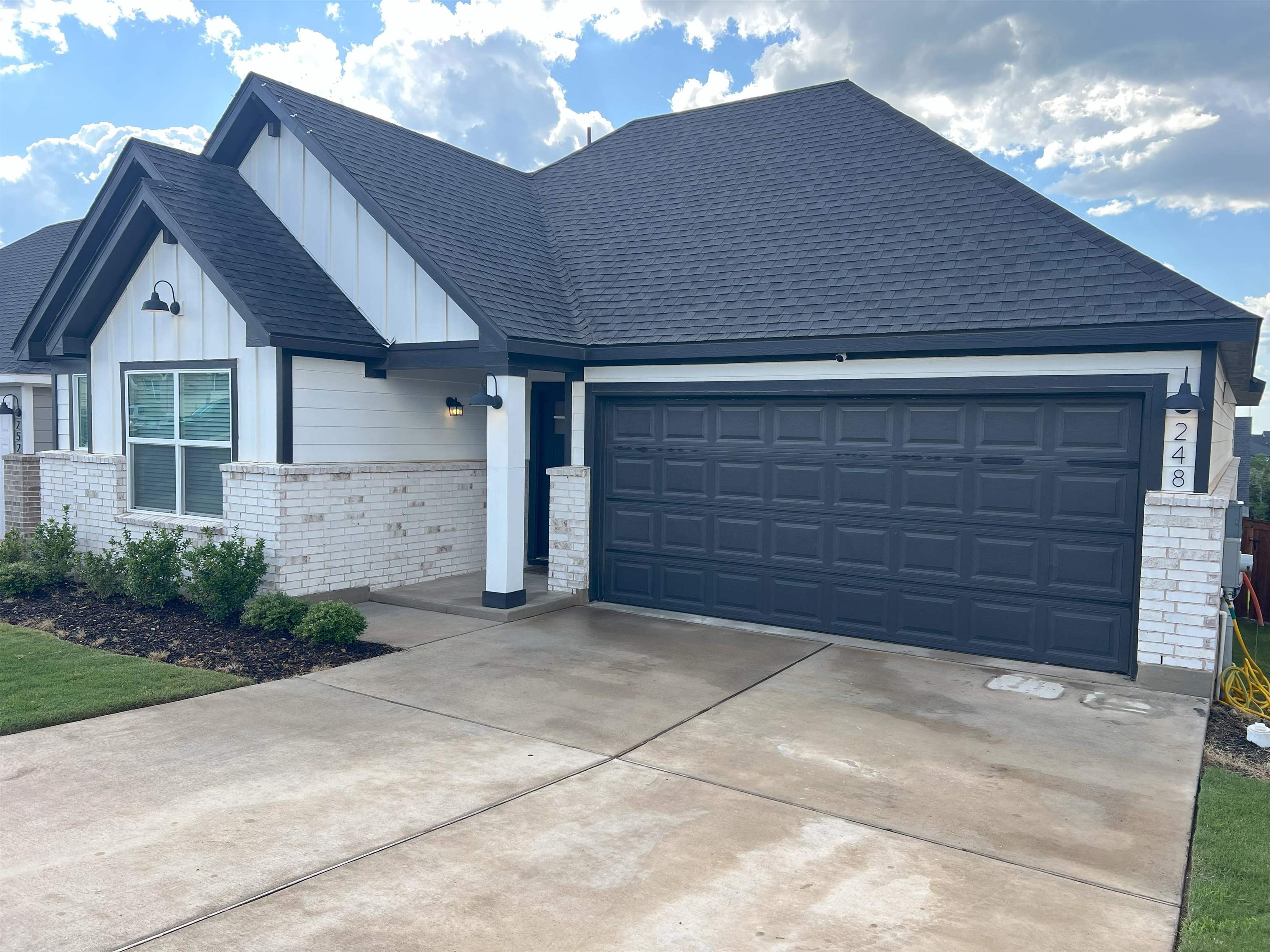 Marble Falls Condo: 248 Lone Cedar Road